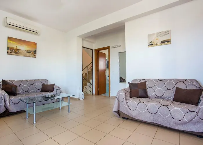 Blue Horizon Apartment