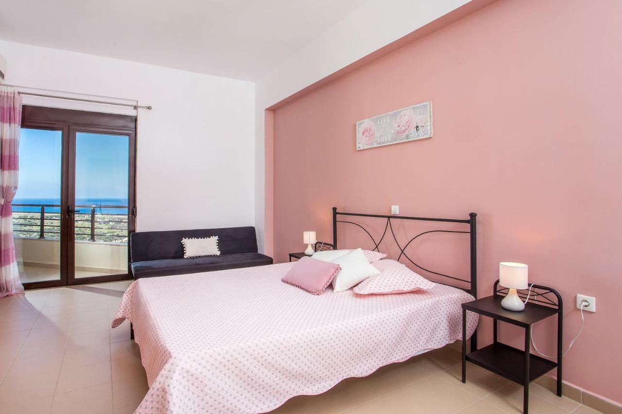Blue Horizon Apartment *